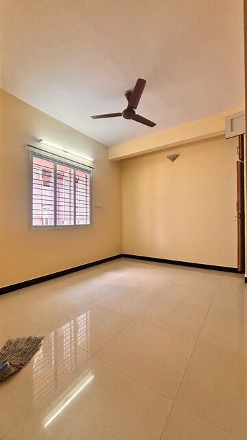 Room in 1 BHK Builder Floor at Dommlur, Domlur – for Rent