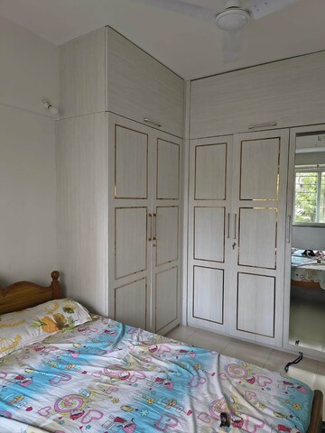 2 BHK Apartment For Rent in A.V.Bhat Oakwoods Apartment, Viman Nagar