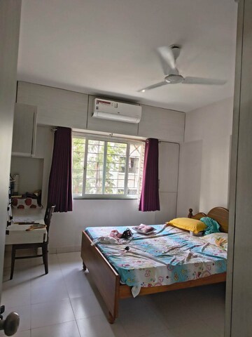 Bedroom in 2 BHK Apartment at A.V.Bhat Oakwoods Apartment, Viman Nagar – for Rent