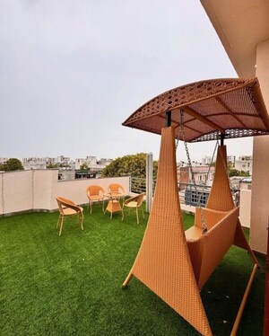 Swimming Pool in 2 BHK Builder Floor at Sector 35 – for Sale