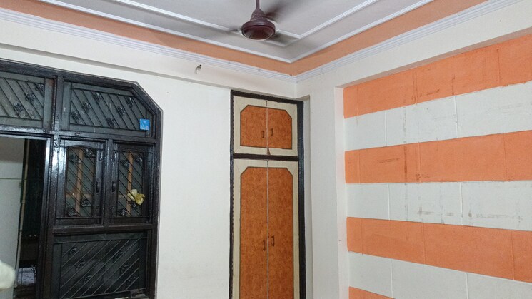 Room, vaishali sector 5 1 Bedroom 550 Sq.Ft. Builder Floor In Vaishali Sector 5 Ghaziabad 8796367