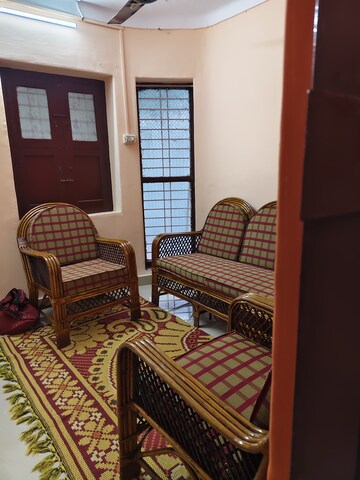 Bedroom in 1 BHK Builder Floor at Halasuru – for Rent