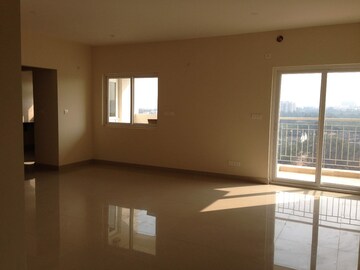 Room in 3 BHK Apartment at MJR Pearl, Whitefield – for Rent