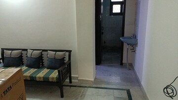 Living Room in 1 BHK Builder Floor at Vaishali Sector 5 – for Rent