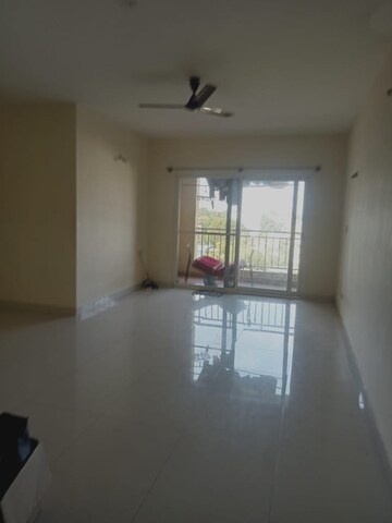 Room in 2 BHK Apartment at Shriram Suhaana, Yelahanka – for Rent