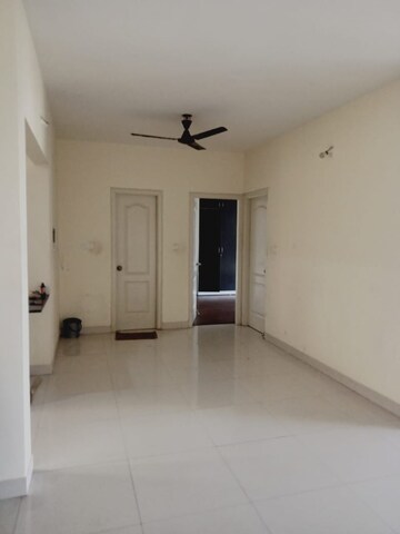 Room in 2 BHK Apartment at Shriram Suhaana, Yelahanka – for Rent