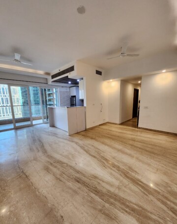 Room in 2 BHK Apartment at Supertech Supernova Nova Residences, Sector 94 – for Rent