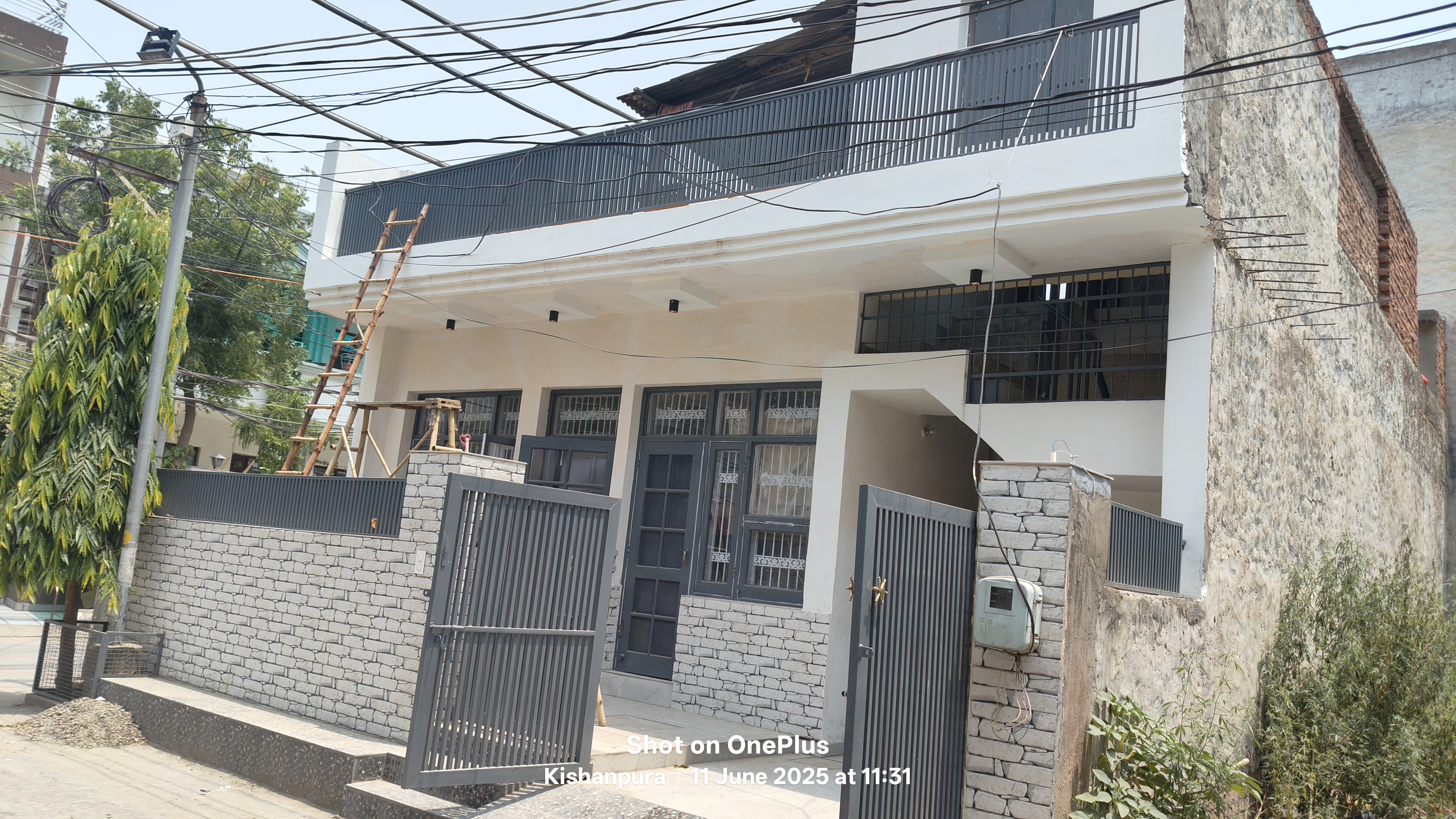 2 BHK + Pooja Room Independent House For Sale in D R Estate