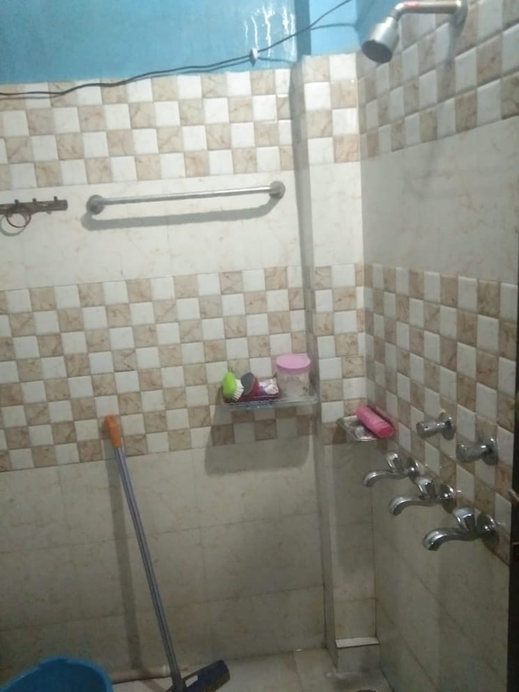 Bathroom, tikhampur 3 Bedroom 1672 Sq.Ft. Independent House In Tikhampur Ballia 8796422