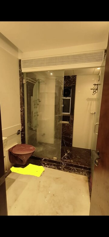 Attached Bathroom in 2 BHK Apartment at Worli Naka – for Rent