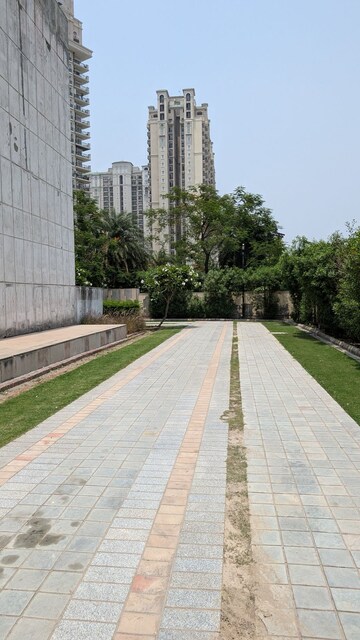 Balcony in 5 BHK Villa at Mahagun Meadows Villas, Sector 150 – for Sale
