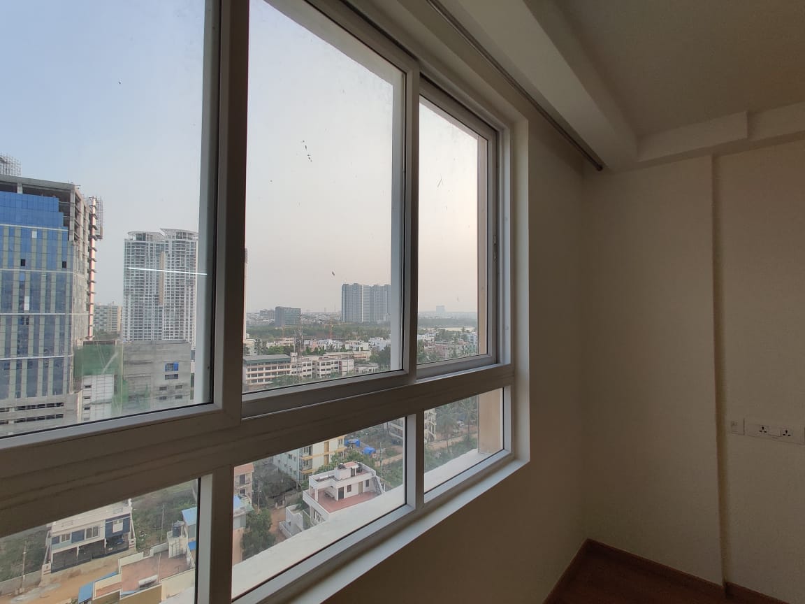 2.5 BHK Apartment For Rent in Mantri Lithos