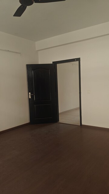 Bedroom in 3 BHK Builder Floor at Ambika Florence Park, North Mullanpur – for Rent