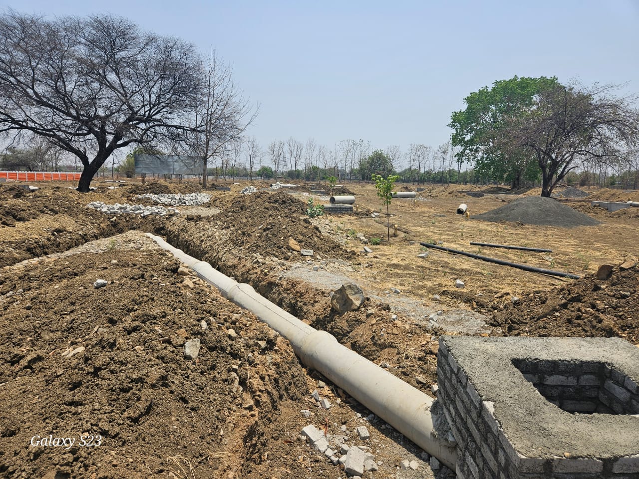 Plot For Sale in Keshavam City 15 Near Hot