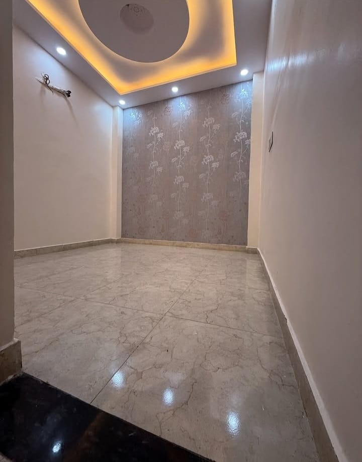 2.5 BHK + Pooja Room,Extra Room Builder Floor For Sale in Building Floor