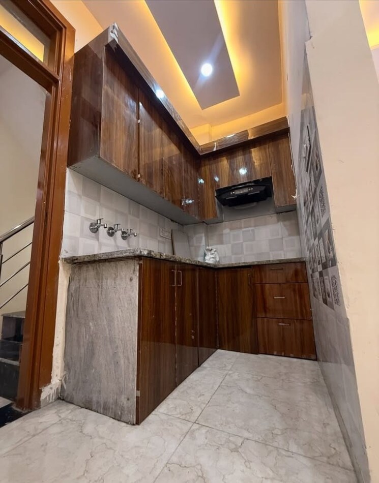 Kitchen, sector 30 2.5 Bedroom 2250 Sq.Ft. Builder Floor In Sector 30 Faridabad 8796448