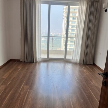 Room in 4 BHK Apartment at Conscient Hines Elevate, Sector 59 – for Rent