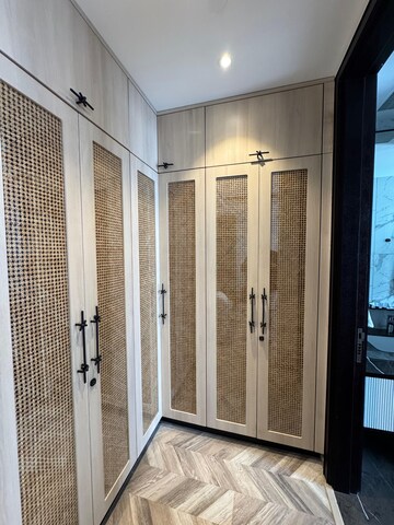 Building Lobby in 4 BHK Apartment at Suncity Platinum Towers, Sector 28 – for Sale