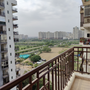Balcony in 2.5 BHK Apartment at Jm Orchid, Sector 76 – for Rent