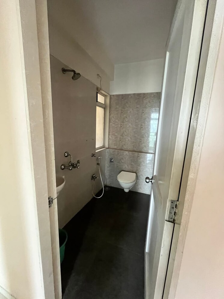Bathroom, vijay-galaxy 2 Bedroom 995 Sq.Ft. Apartment In Waghbil Thane 8796505