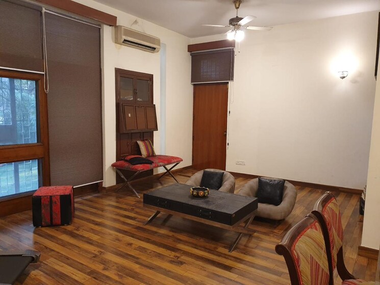 Gym, gulmohar park 3 Bedroom 400 Sq.Yd. Builder Floor In Gulmohar Park Delhi 8796525