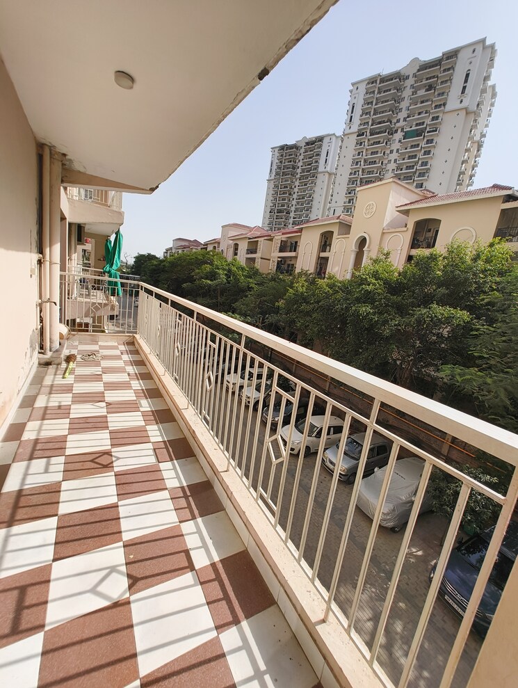 Balcony, shree-vardhman-green-court 2 Bedroom 700 Sq.Ft. Apartment In Sector 90 Gurgaon 8796540