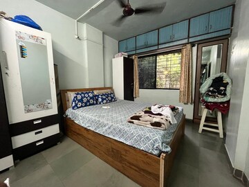 Bedroom in 2 BHK Apartment at Vrindavan Park Kothrud, Kothrud – for Rent
