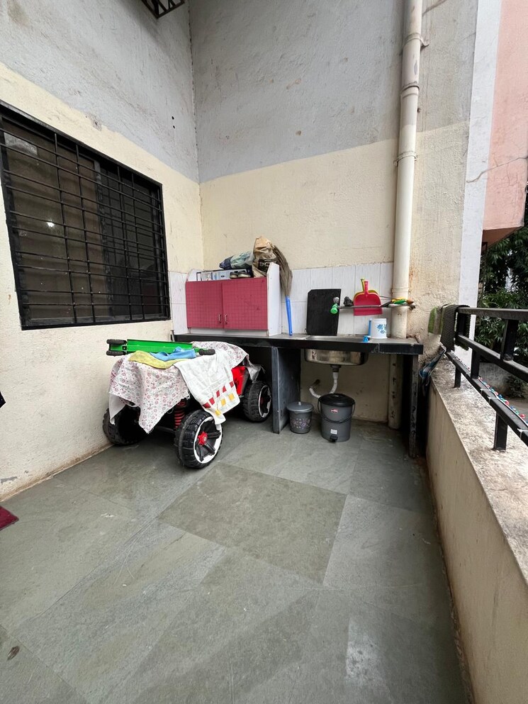 Balcony, vrindavan-park-kothrud 2 Bedroom 1000 Sq.Ft. Apartment In Kothrud Pune 8796539