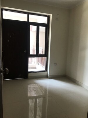 Room in 3 BHK Apartment at Cosmos Express 99, Gopalpur – for Sale