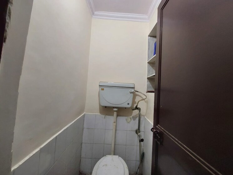 Bathroom, burari 2 Bedroom 75 Sq.Yd. Builder Floor In Burari Delhi 8796557