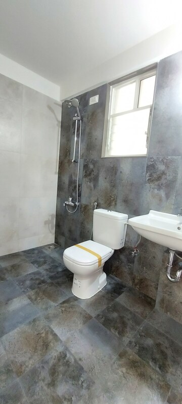 Furnished Amenities in 2.5 BHK Apartment at Nanded City Sur, Nanded – for Rent