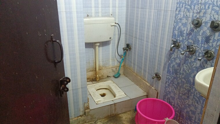 Bathroom, vaishali sector 3 1 Bedroom 365 Sq.Ft. Builder Floor In Vaishali Sector 3 Ghaziabad 8796571