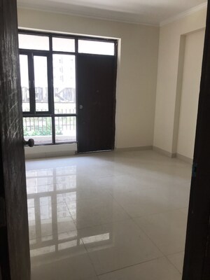 Room in 3 BHK Apartment at Cosmos Express 99, Gopalpur – for Sale