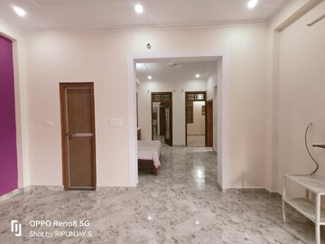Living Room in 2.5 BHK Independent House at Gomti Nagar – for Rent