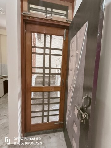 Furnished Amenities in 2.5 BHK Independent House at Gomti Nagar – for Rent