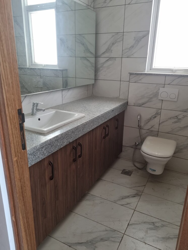 Bathroom, conscient-hines-elevate 3 Bedroom 2295 Sq.Ft. Apartment In Sector 59 Gurgaon 8796579