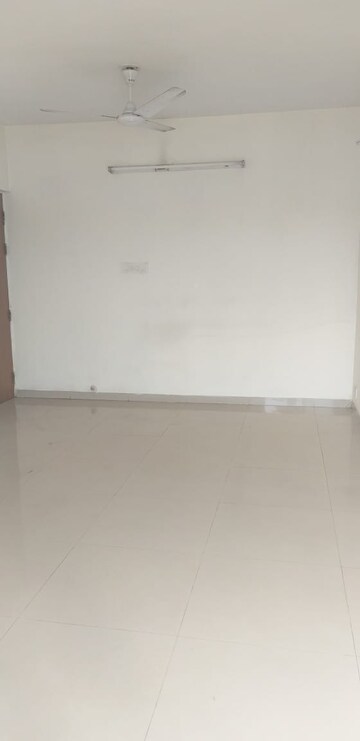 2 BHK Apartment For Rent in Oxford Elegance Apartment Condominium, Wanowrie