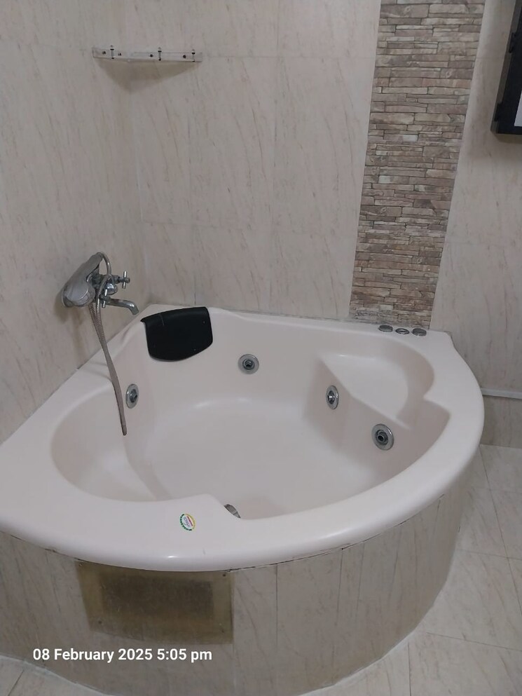 Bathroom, ansal-sushant-lok-i 3 Bedroom 2800 Sq.Ft. Apartment In Sector 43 Gurgaon 8796592