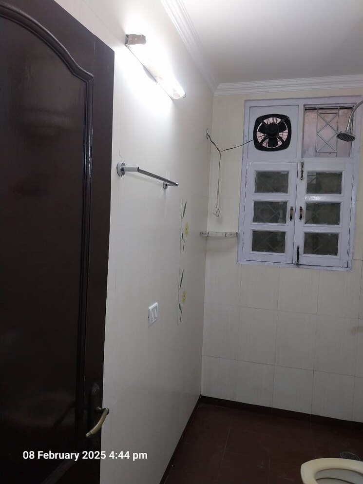 Bathroom, ansal-sushant-lok-i 3 Bedroom 2800 Sq.Ft. Apartment In Sector 43 Gurgaon 8796592