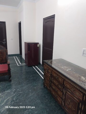 Living Room in 3 BHK Apartment at Ansal Sushant Lok I, Sector 43 – for Rent