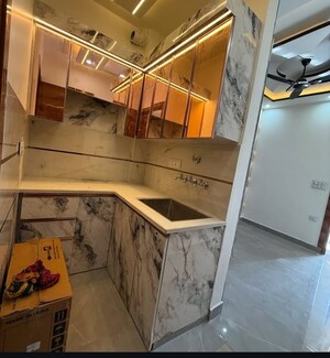 Kitchen in 2.5 BHK Builder Floor at Sector 29 – for Sale