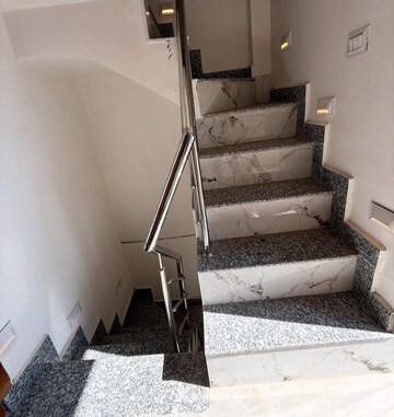 Staircase in 2.5 BHK Builder Floor at Sector 29 – for Sale