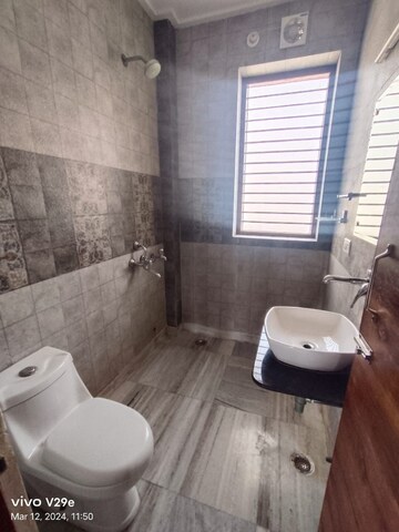 Bathroom in 3 BHK Builder Floor at Sector 57 – for Rent