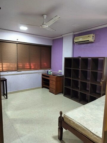 Team Area in 2 BHK Apartment at Suman Nagar CHS, Chembur – for Rent