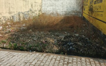 Plot For Sale in Dlf Ankur Vihar