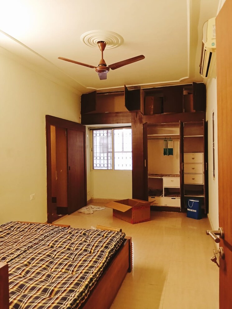 Bedroom, vasant kunj 3 Bedroom 1800 Sq.Ft. Apartment In Vasant Kunj Delhi 8796657