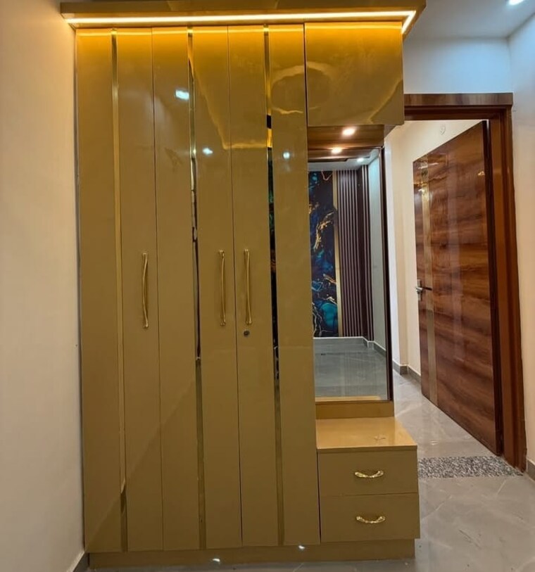 undefined, sector 33 2.5 Bedroom 2250 Sq.Ft. Builder Floor In Sector 33 Faridabad 8796643