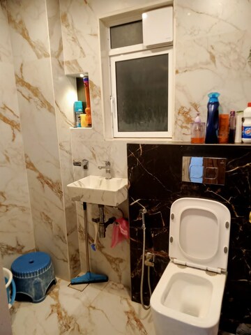 Attached Bathroom in 1.5 BHK Apartment at Vinayak Apartment Malad, Malad West – for Sale