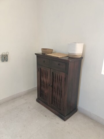 Room in 2 BHK Apartment at Ireo The Grand Arch, Sector 58 – for Rent