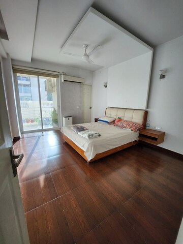 Bedroom in 4 BHK Apartment at Varun C.G.H Society, Sector 52 – for Rent